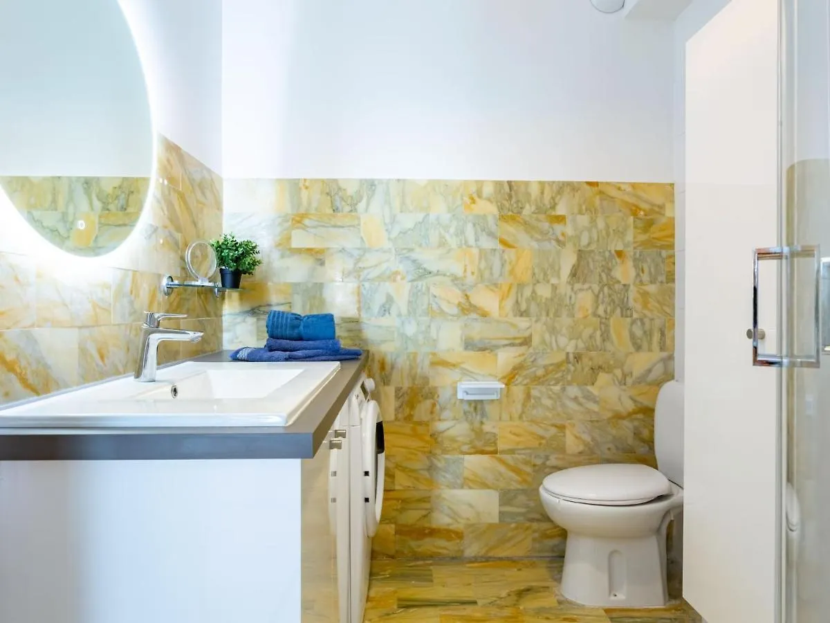 Apartment De La Mer By Interhome Villeneuve-Loubet
